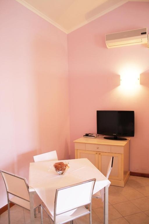 Aparthotel Il Nido Della Rondine Lucca Pokoj fotografie