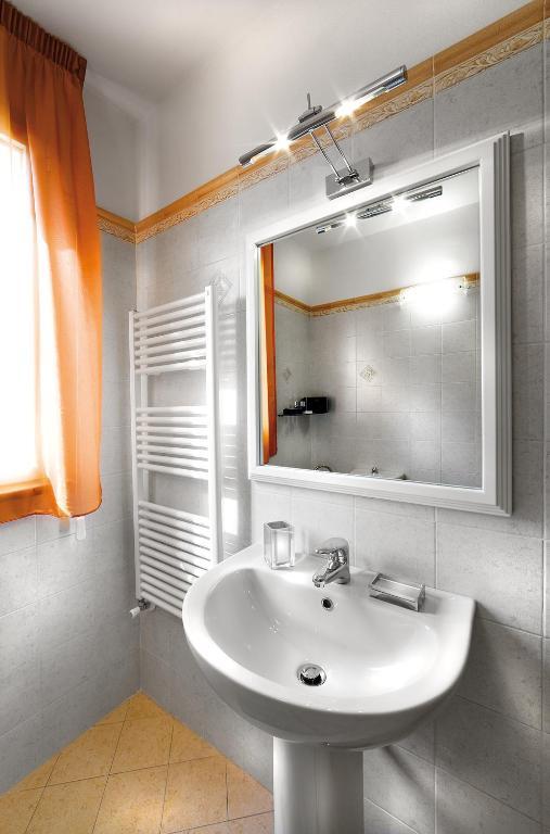 Aparthotel Il Nido Della Rondine Lucca Pokoj fotografie
